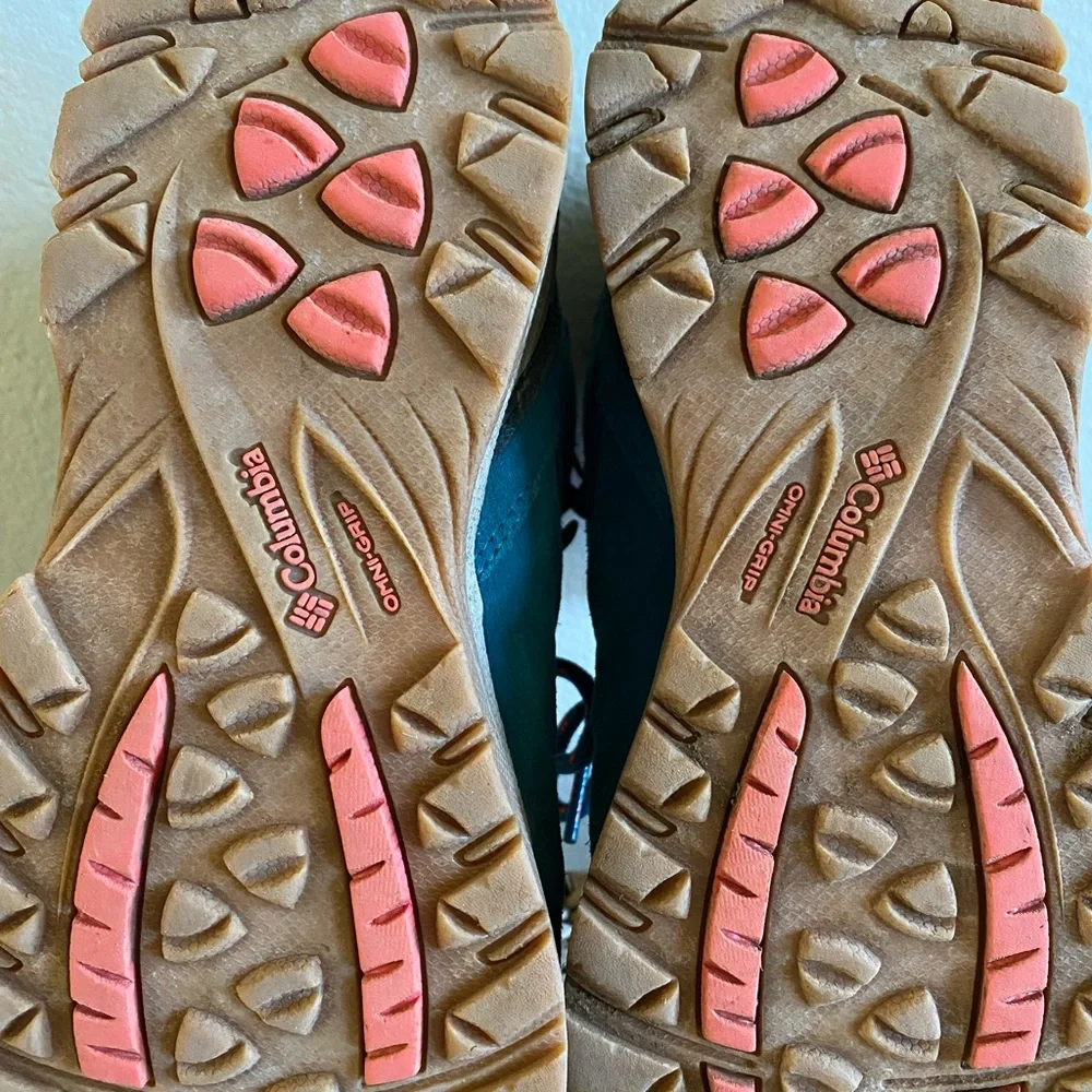 Womens Columbia Hiking boots - Picture 13 of 13